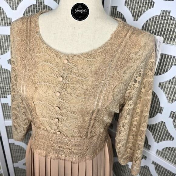 Polagram NWT Beige/Tan Lace and Pleated 3/4 Sleeve Midi Dress Size Large - Picture 2 of 11